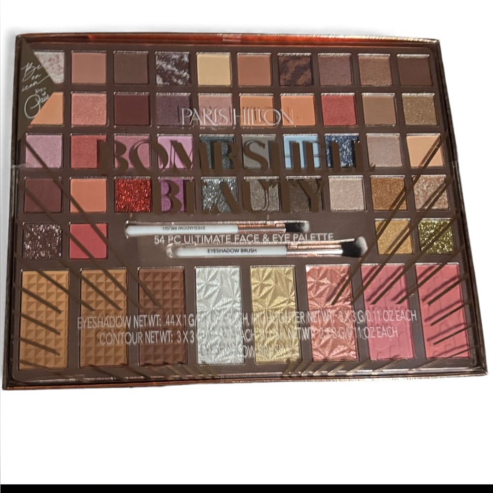 Paris Hilton Glam Eyeshadow & Blush Palette